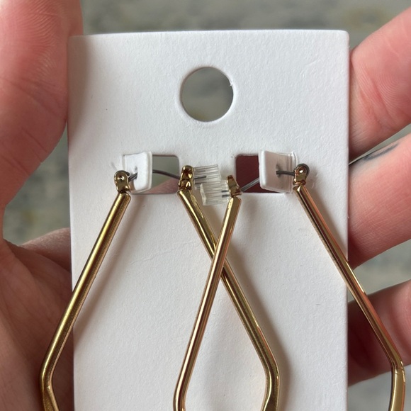 Express Gold-Tone V-Shaped Earrings - Picture 4 of 6